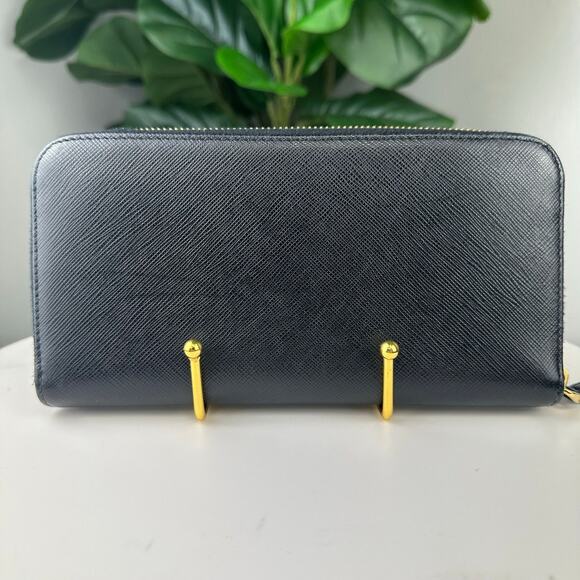 💎✨Authentic Prada Saffiano Leather Long Wallet Black - Picture 2 of 5